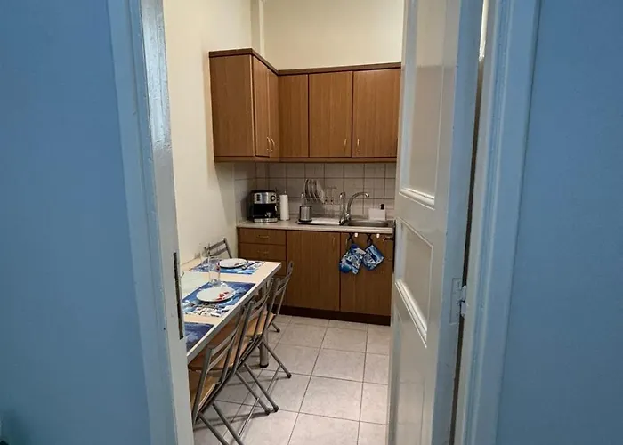 Taki's Place Апартаменты