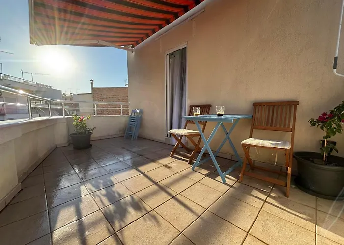 Апартаменты Taki's Place